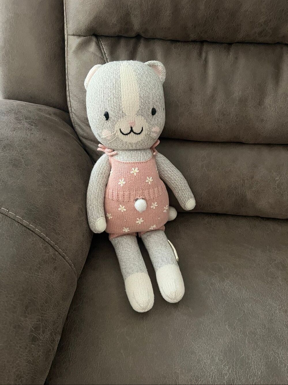Cuddle + Kind Daisy the kitten Regular 20” Cat Plush Knit Stuffed Animal READ